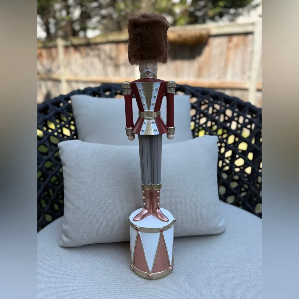 Frontgate Royal Guard Nutcracker Large - NWT - Picture 9 of 16